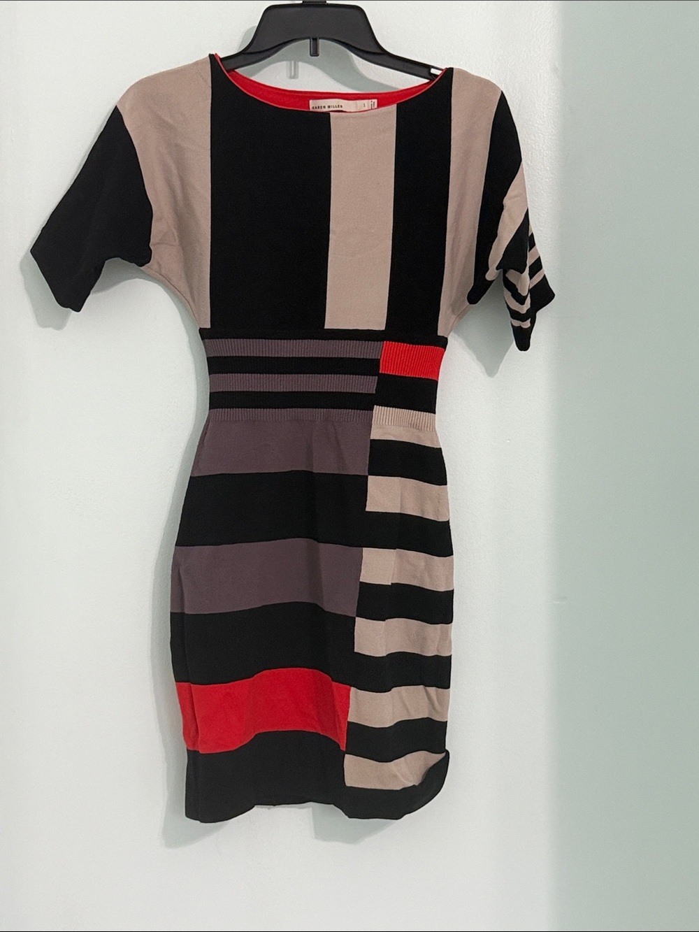 Karen Millen Colorblock Stripe Short Sleeve Knit Dress - Black, Beige & Red
